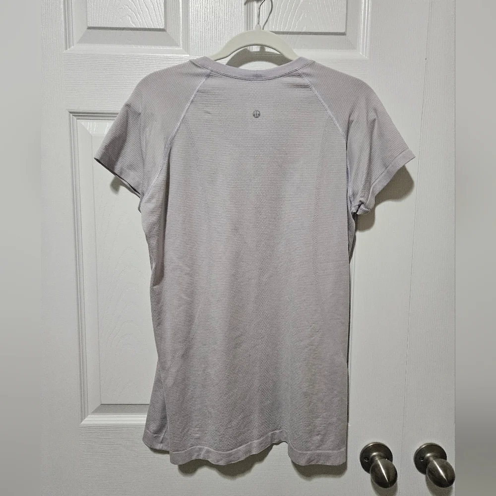 Lululemon Pale Purple Swiftly 14